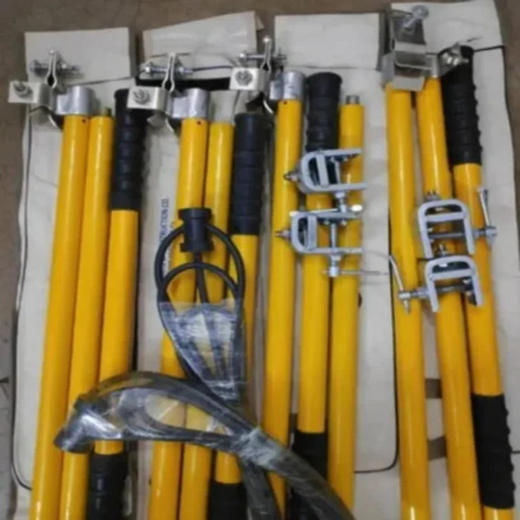 25Kv Drop Out Fuse Pull Rod Rdso Approved - Color: Yellow & Red