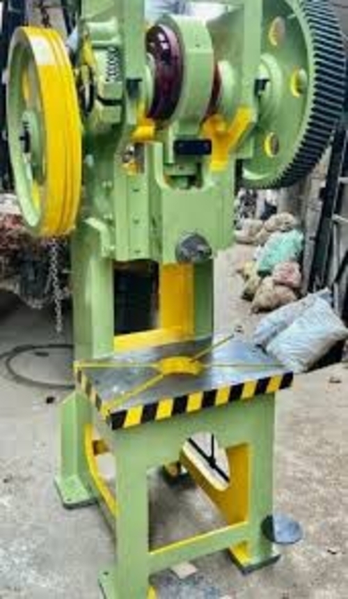 सेमी ऑटोमैटिक Stamping मशीन - लक्समी इंजीनियरिंग वर्क्स
