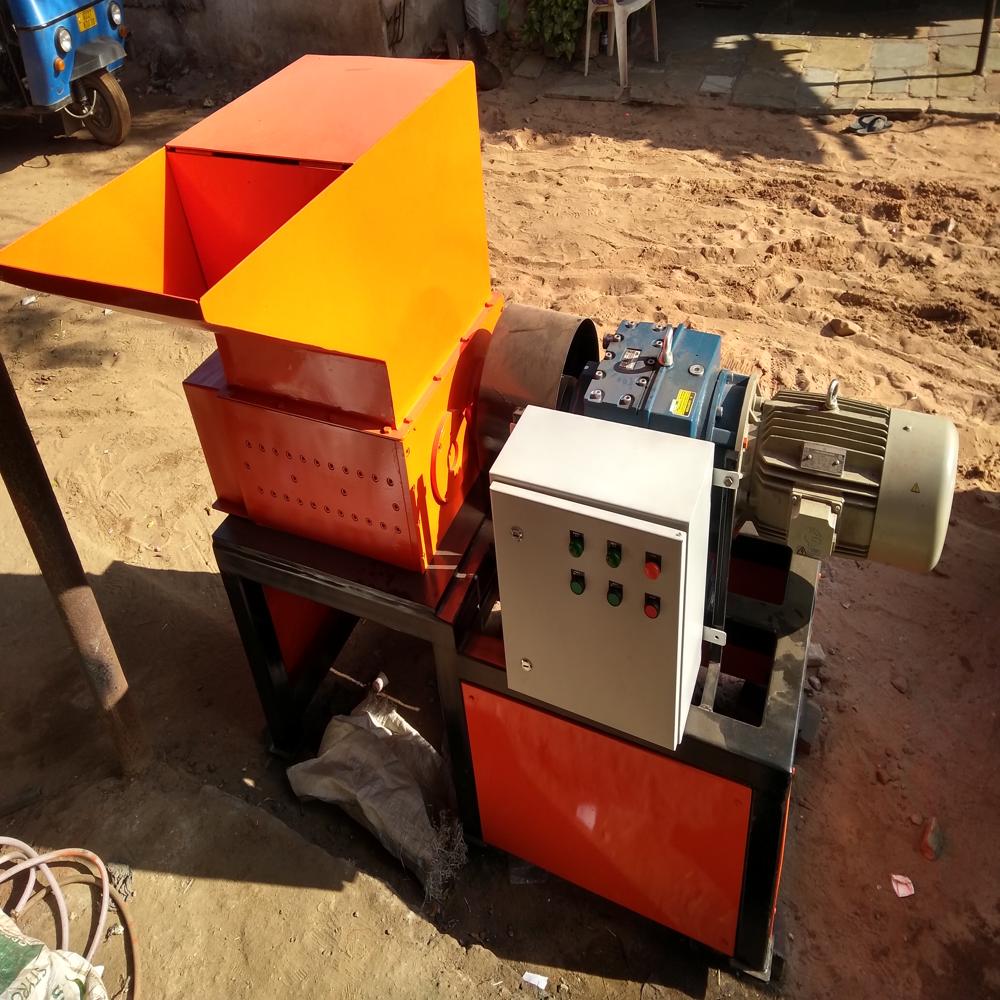 Ms Automatic Rubber Shredder - Capacity: 1 Ton/day