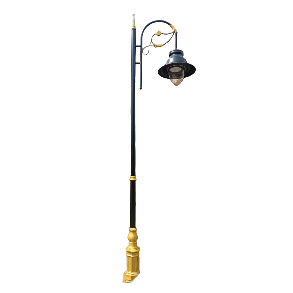 4 Mtr Cast Aluminum Pole - Features: Rust Proof