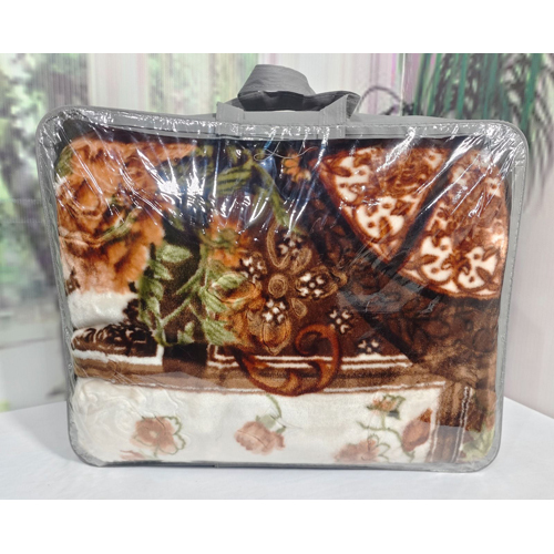 Blanket Blanket Bag - Color: Multicolor