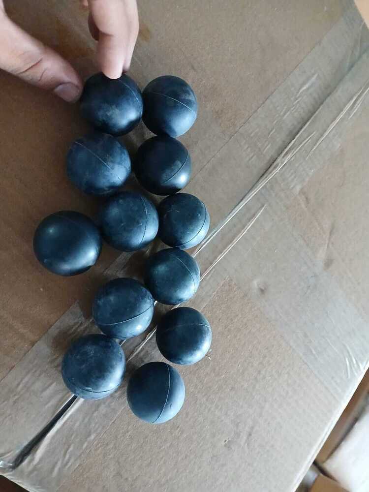 Rubber Balls used In Powder production