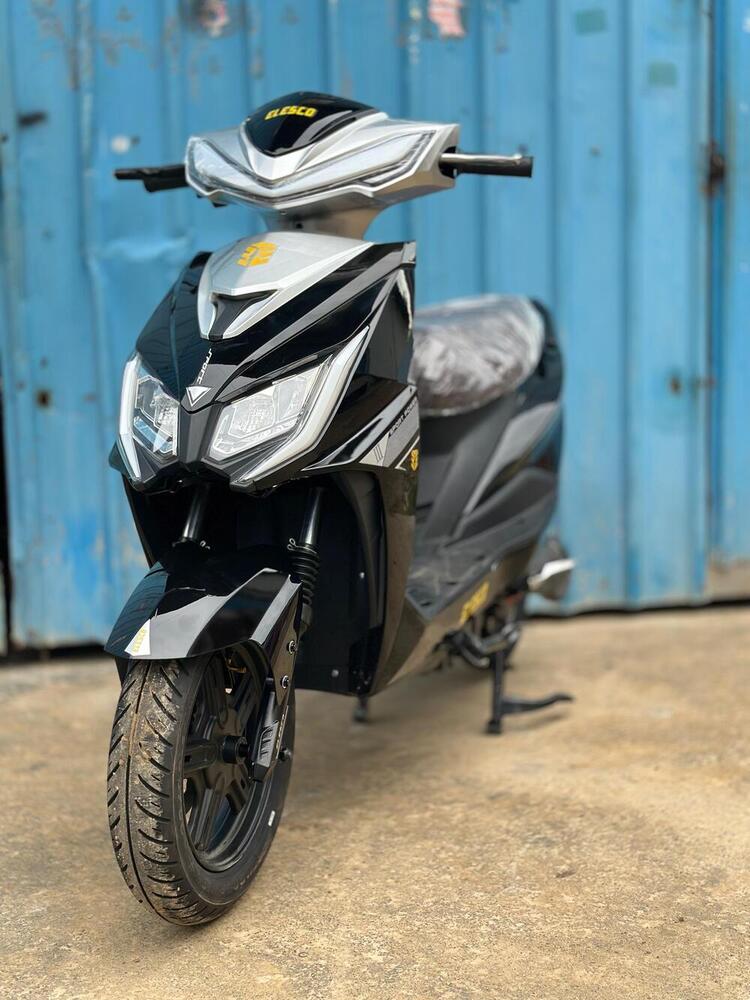 Classic Electric Scooter - Finish: Matte Finish