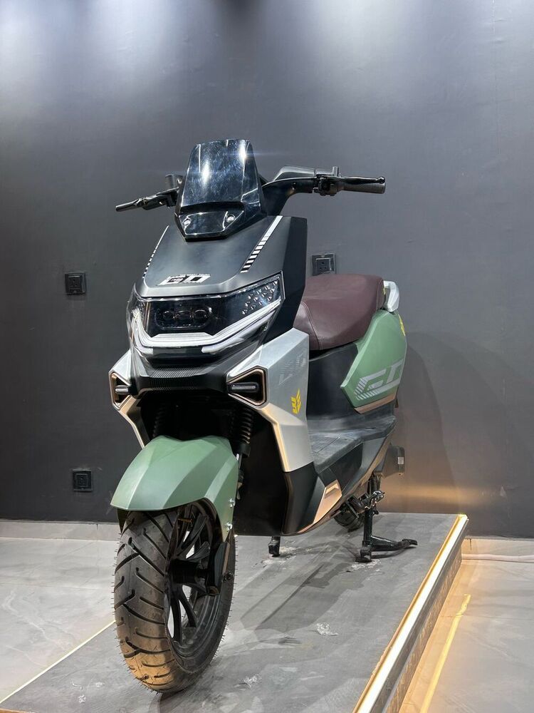 Aqua Pro Electric Scooter - Color: Multicolor