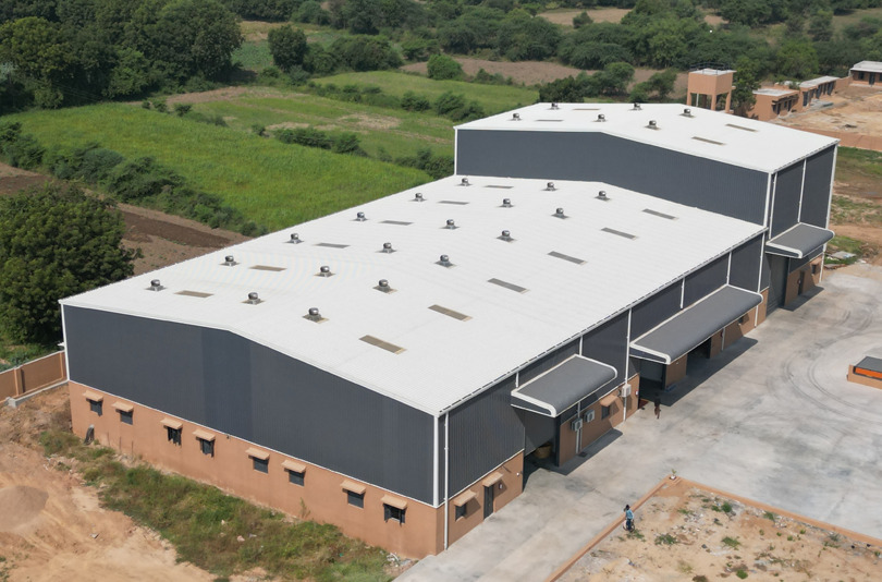 Pre Engineered Building - Color: Multicolour