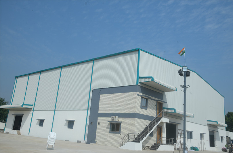 Prefabricated Shed - Color: Multicolour