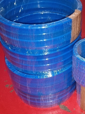 Big Pu U Seal - Color: Multi Colour