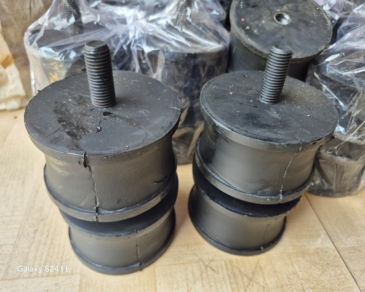 Cylindrical Rubber Mount