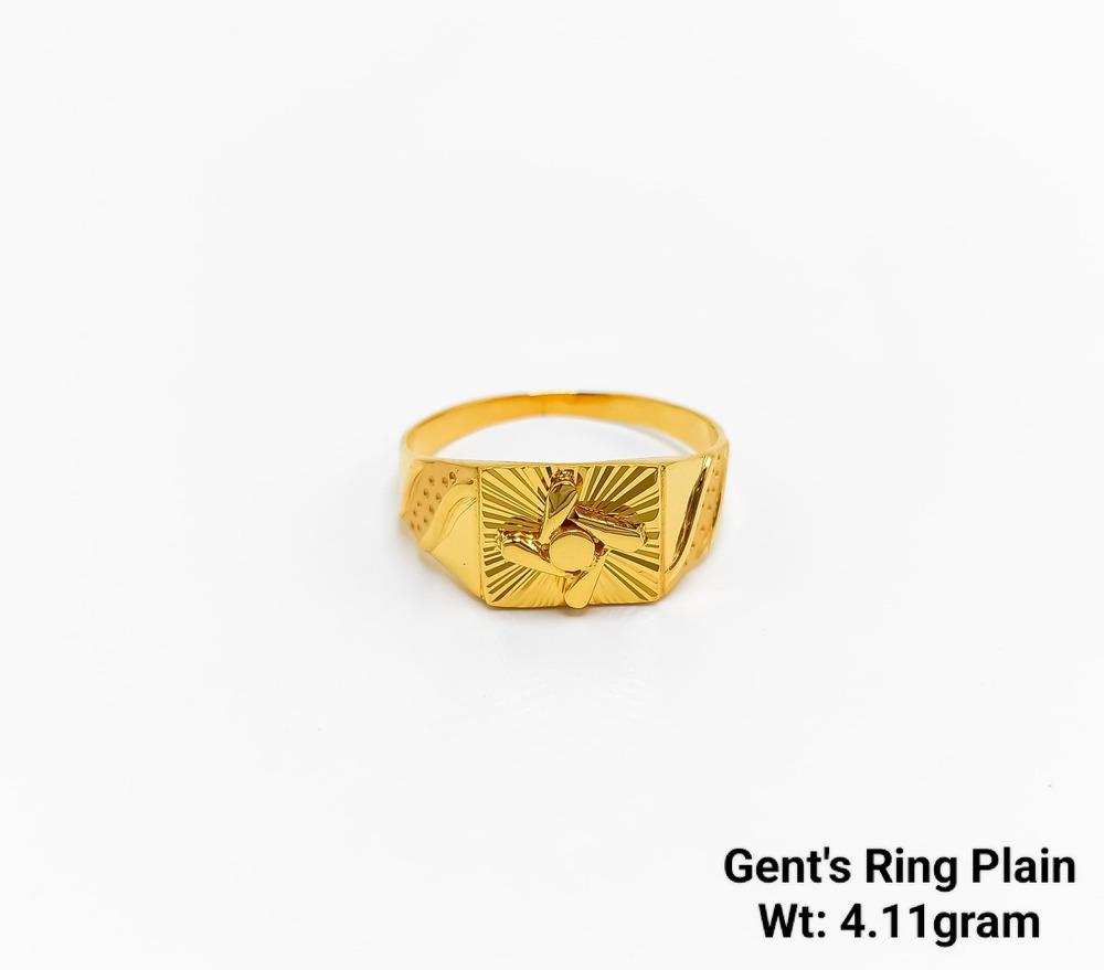 92% New Design Gold Gents Ring Plain