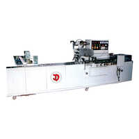 JAT-313 On Edge Packaging Machine With Cream Biscuit Feeder