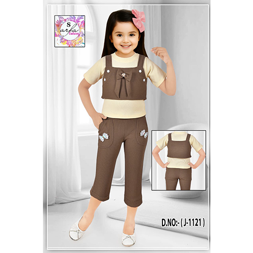 Girls Tops Jacket And Capri Pants 2 - Color: Multi Color