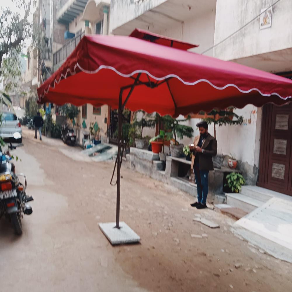 Side Pole Squre Garden Umbrella