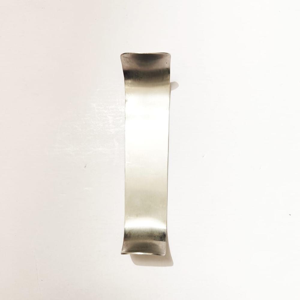 C Shape Retractor No 3 - Material: Steel