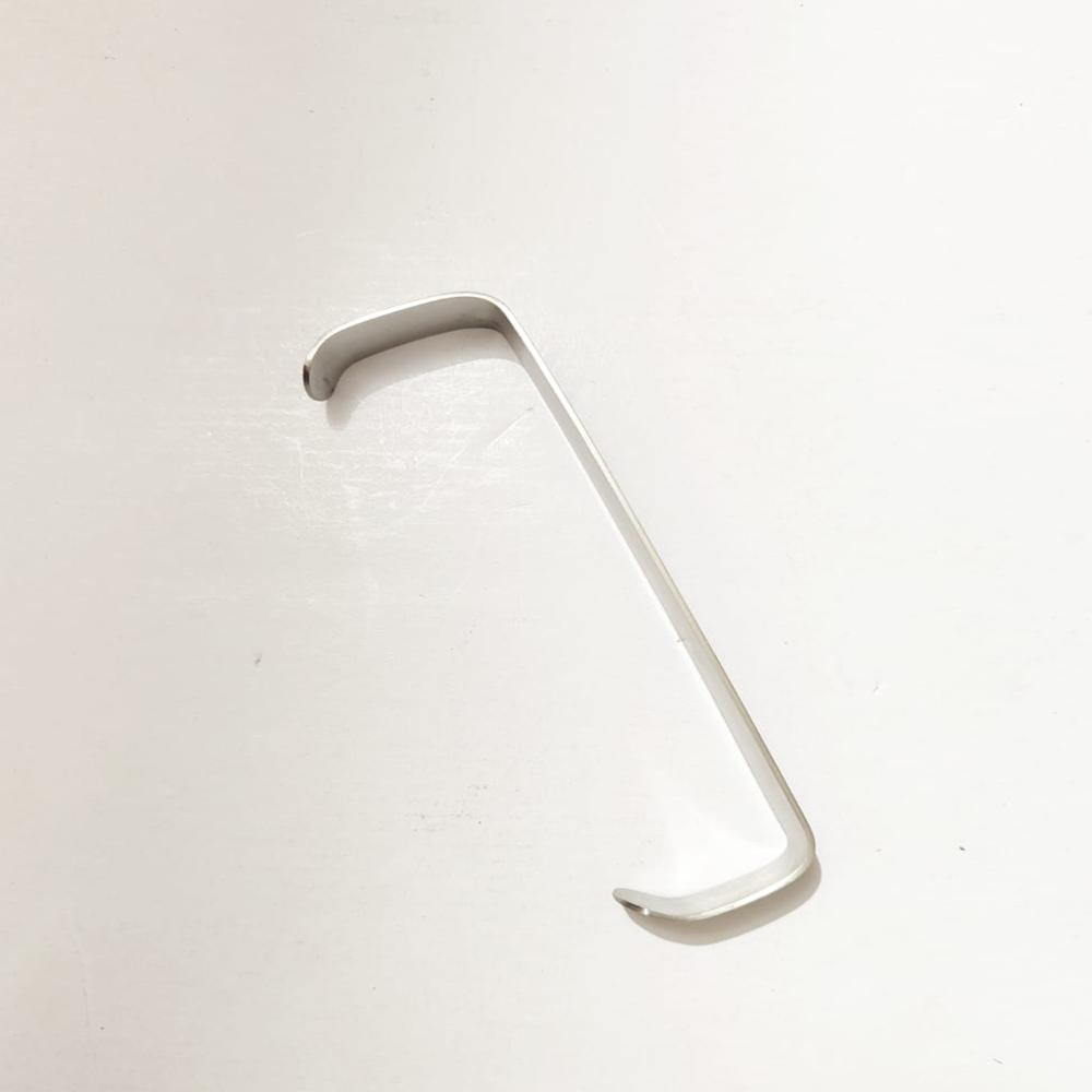 C Shape Retractor No 2 - Material: Steel