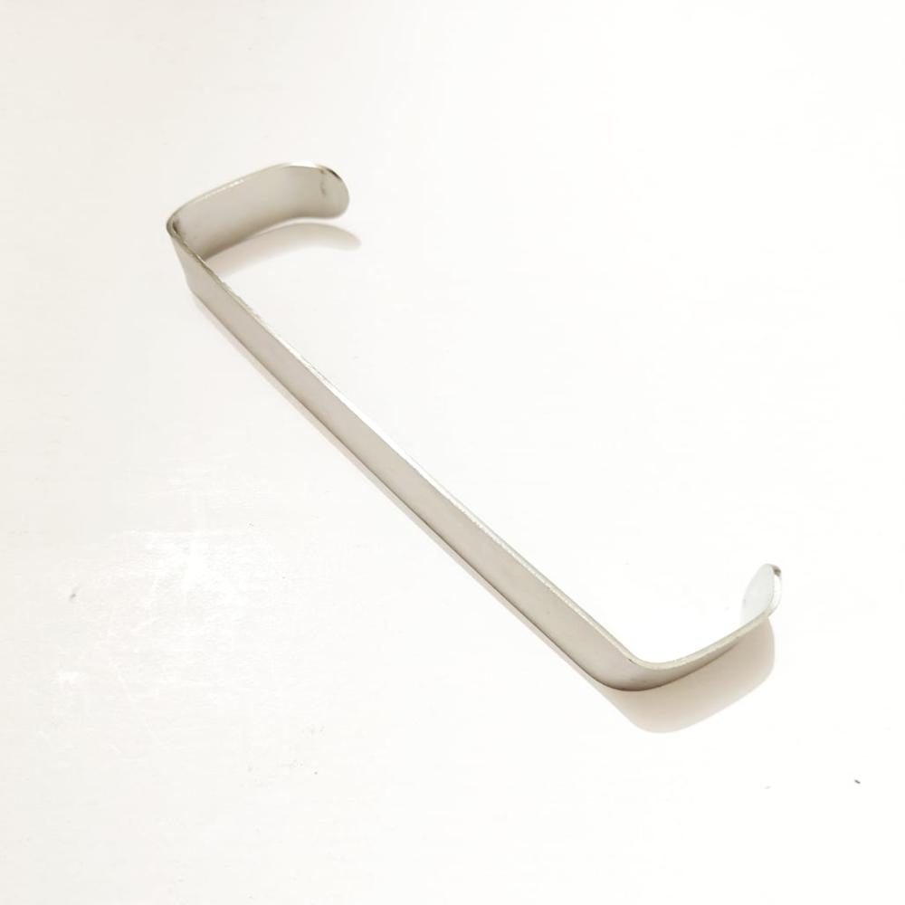 C Shape Retractor No 1 - Material: Steel