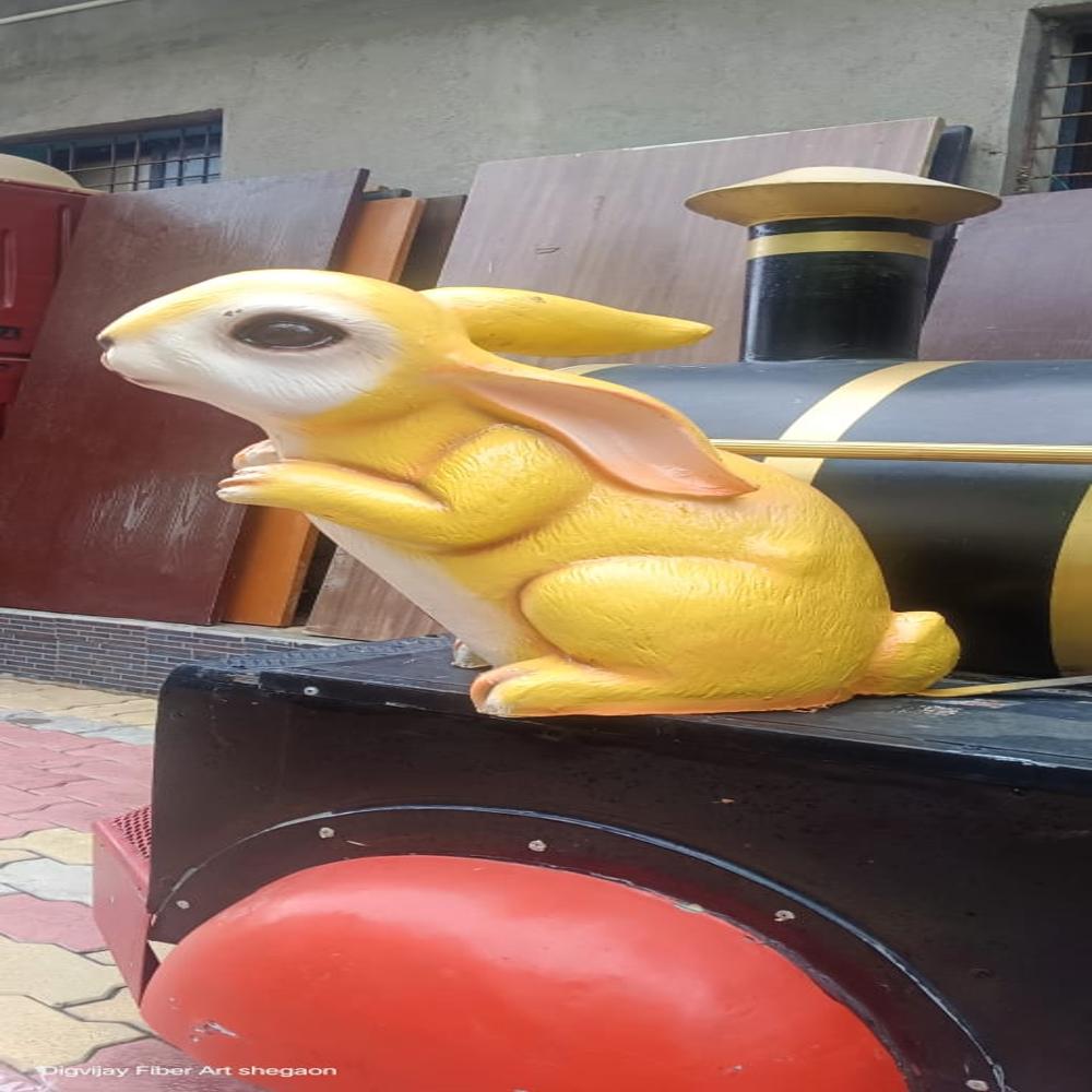 Fiber Rabbit Statue - Color: White