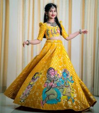 New Designer Navratri Style Lahenga Set - Bust Size: 44 Inch (in)