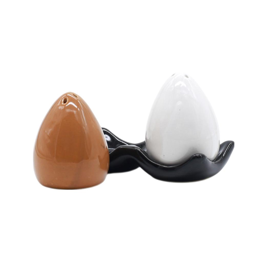 Ceramic Salt and Pepper Egg Shape With Tray