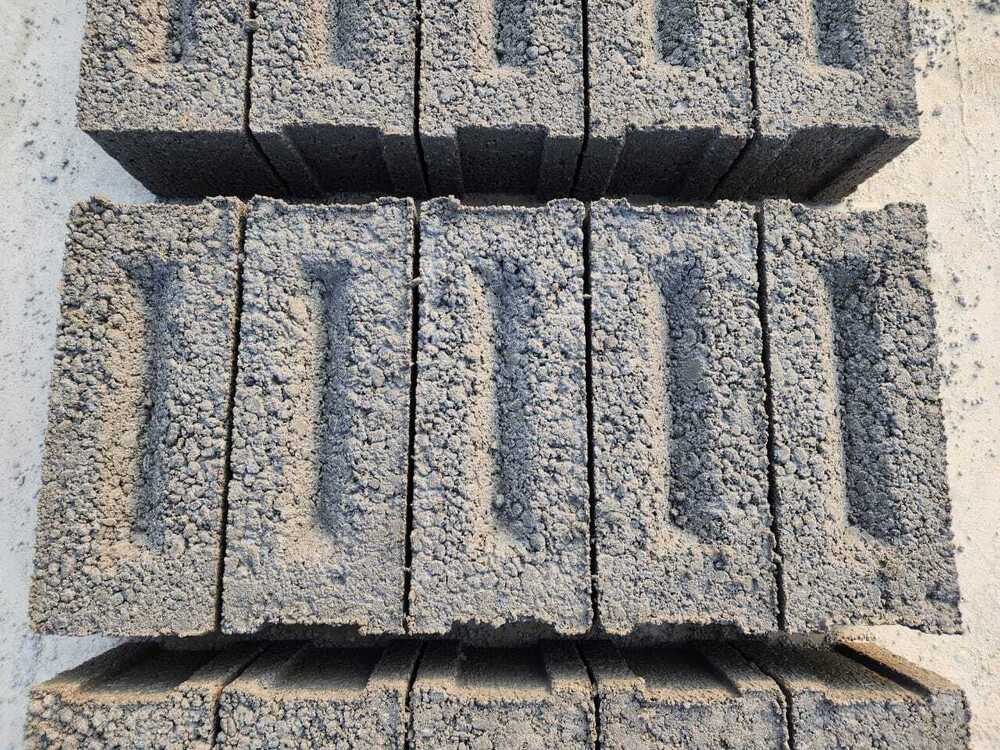 Solid Bricks - Color: Gray