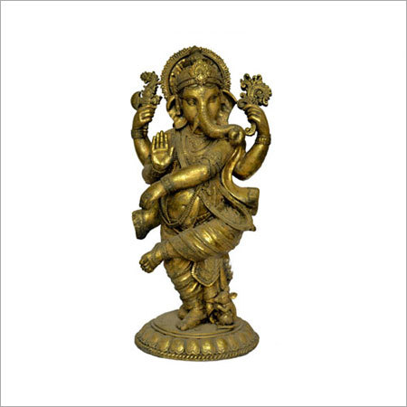 खड़े गणेश की मूर्ति