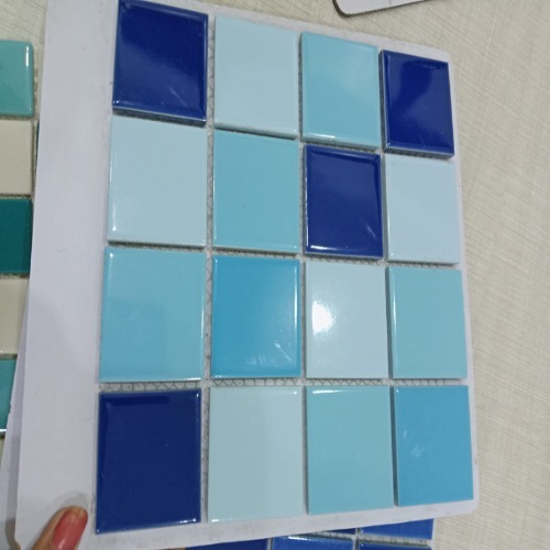 Swimming Pool Tiles - Pattern: Square Edge