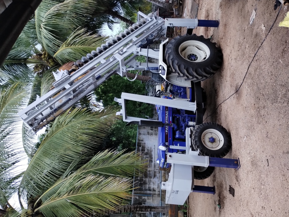 Tractor Mounted Pilling Machine - Color: Multiple