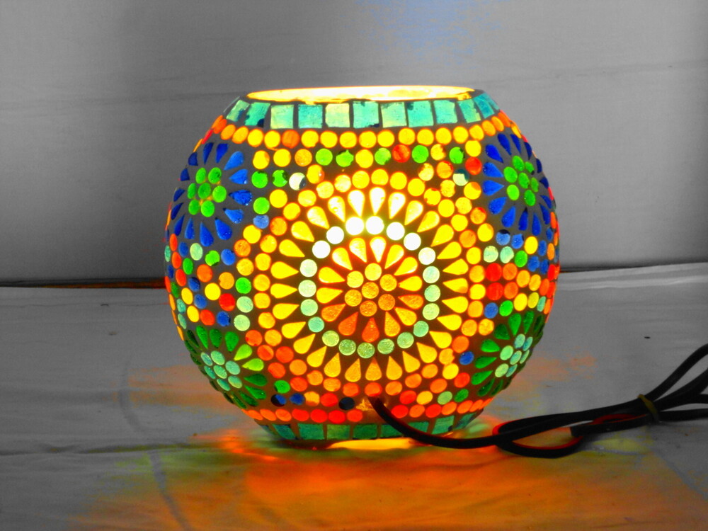 Gge 96 Mosaic Glass Floor Lamp - Color: Different Available