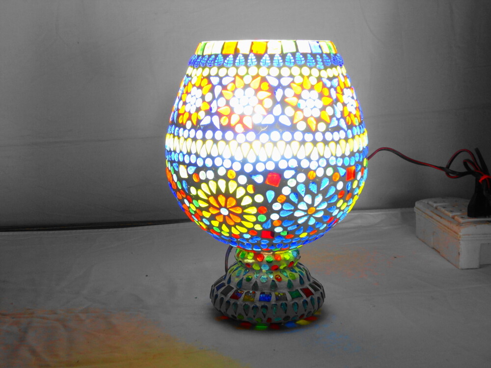 Gge 98 Mosaic Glass Floor Lamp - Color: Different Available