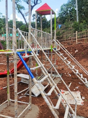 Multiply Station - Color: Multicolour