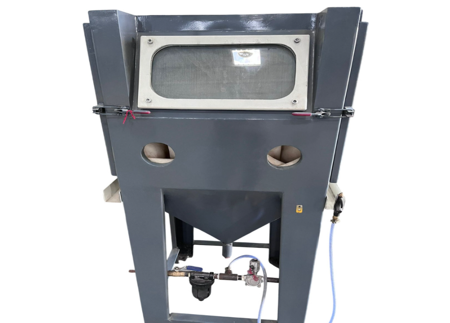 Industrial Sand Blasting Machine - Feature: Eco Friendly