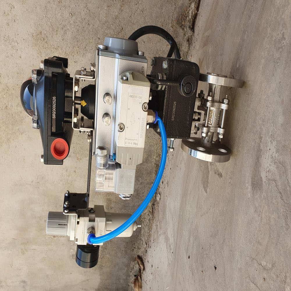 Pneumatic Ball Valve - Color: Silver / Blue