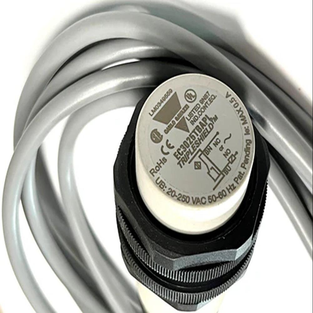 Capacitive Sensor - Cable Length: 2mtr  Meter (m)