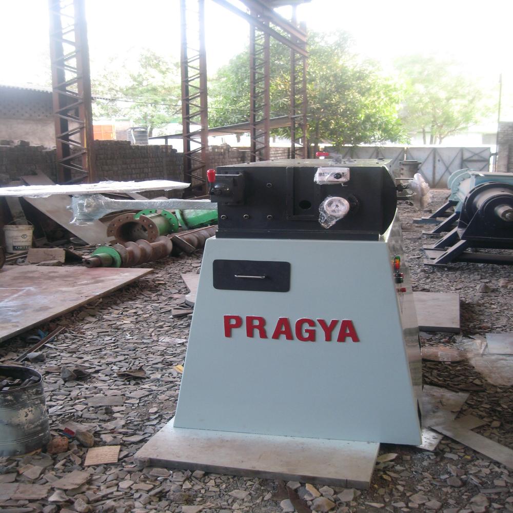White & Gray Fin Tube Machine