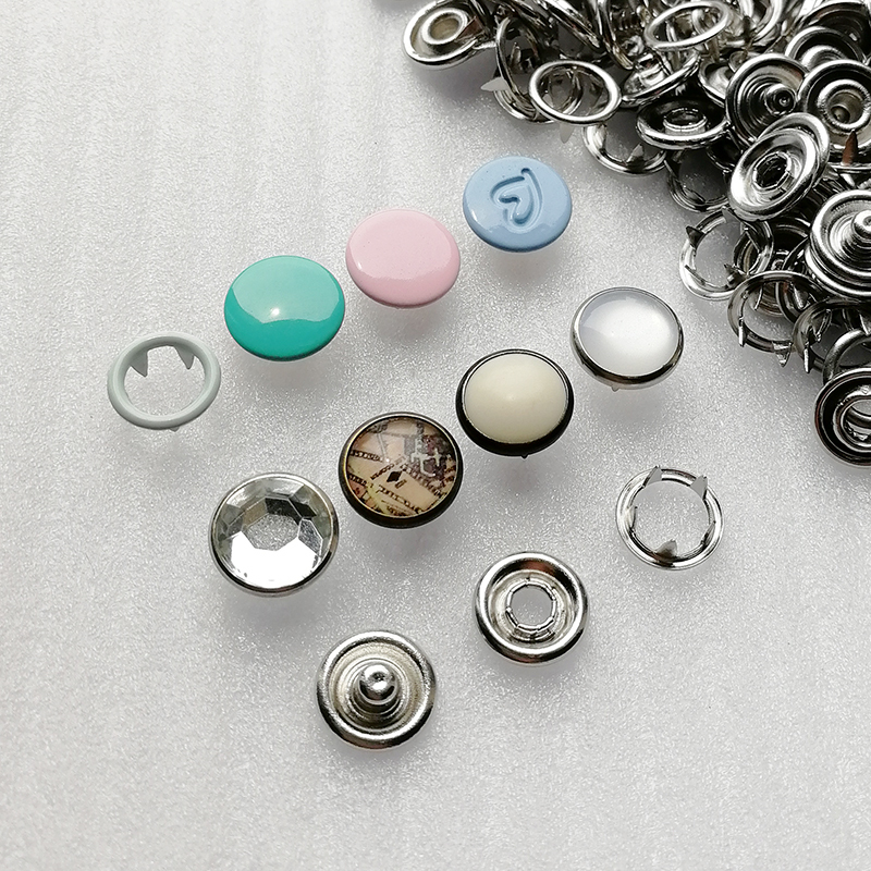 Snap Button