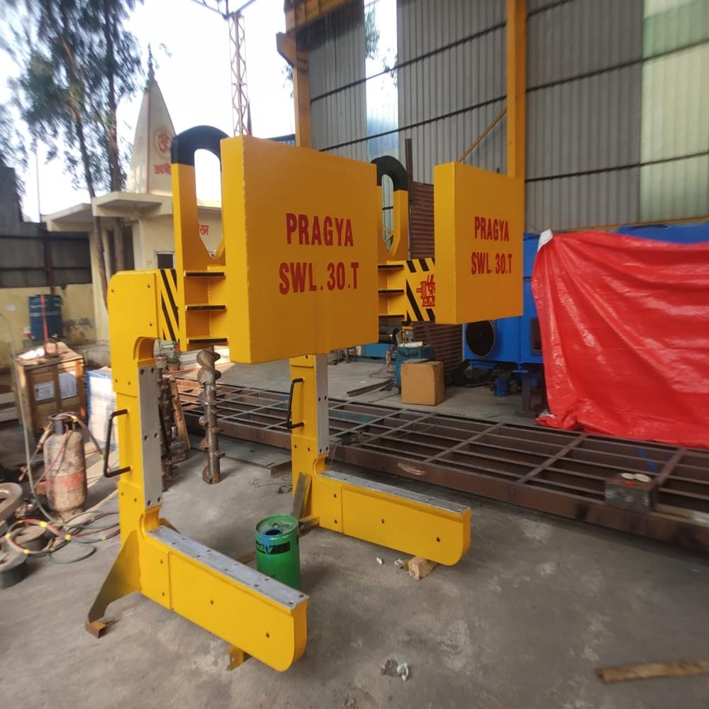 C Hook - Attributes: Strong