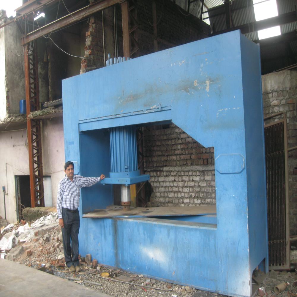 150 Ton Hydraulic Press Machine - Attributes: Durable