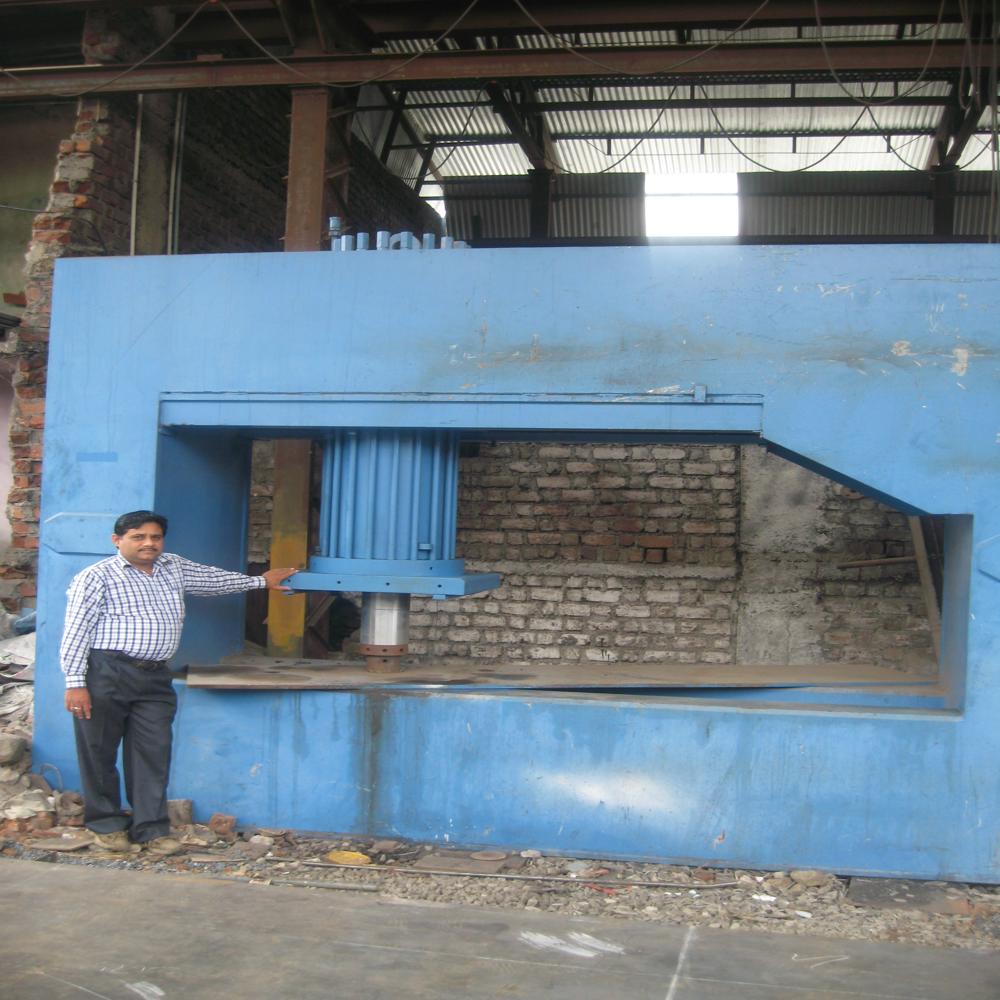 150 Ton Hydraulic Press Machine - Attributes: Durable