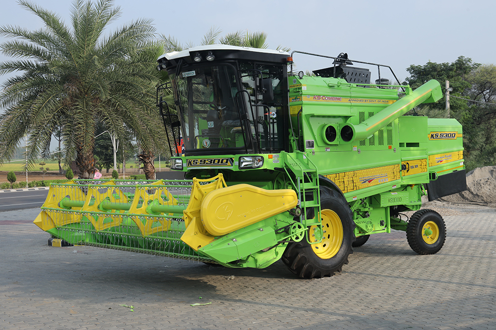 9300 Ac Cabin - Color: Multicolor Paint Coated