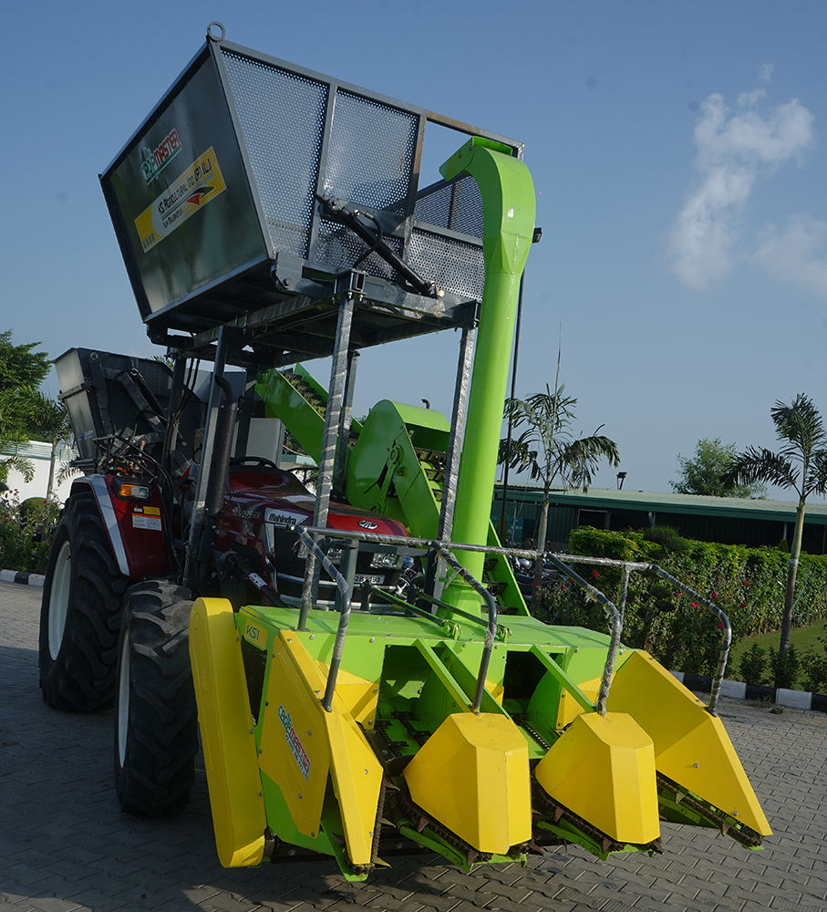 Corn Harvester - Color: Multicolor  Paint Coated