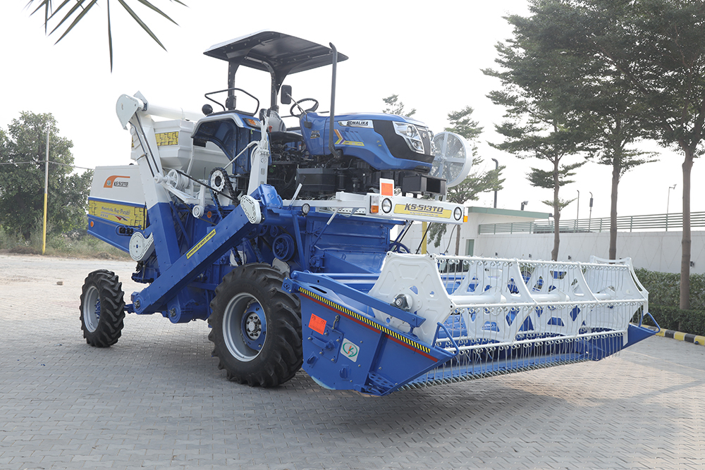 TD Sonalika Combine Harvester