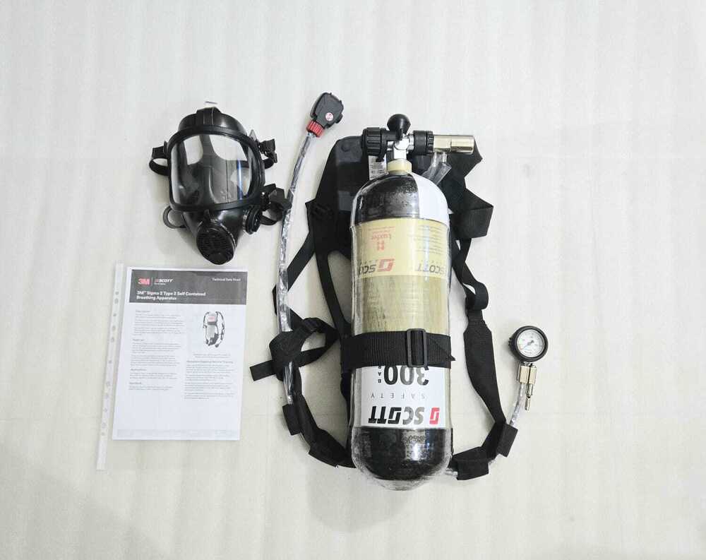 3M Scott Scba With 300 Bar Cylinder - Features: High Quality