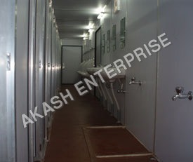 क्रीम पोर्टेबल सैनिटेशन यूनिट