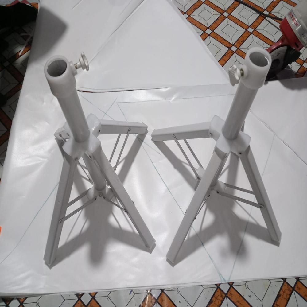 Garden Umbrella Stand - Color: White