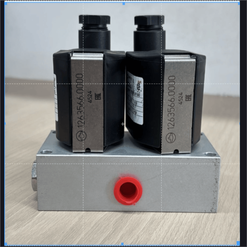 Gis-lgvms-2-st 25 Bar-laser Gas Valve Manifold System For O2 & N2/2-station - Material: Stainless Steel