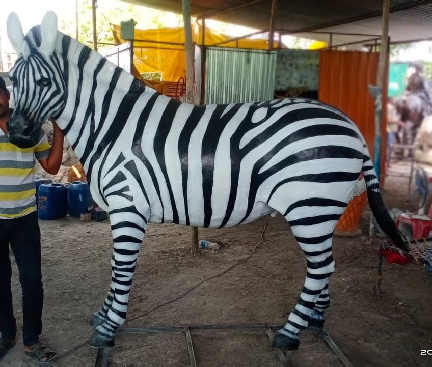Fiber Zebra Statue - Color: Original