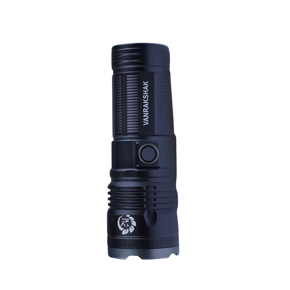 Vnk P18 Led Flashlight - Features: Good Quality