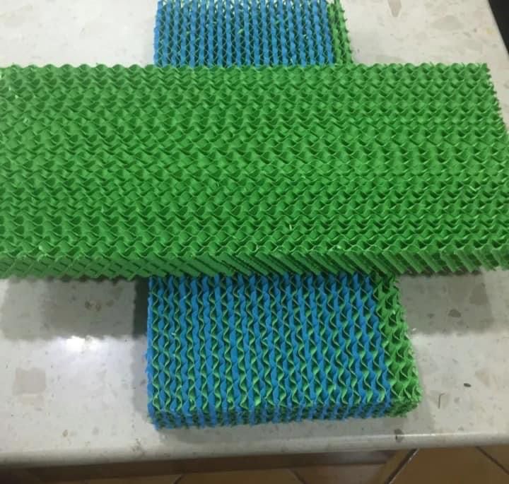 Honey comb cooling pad
