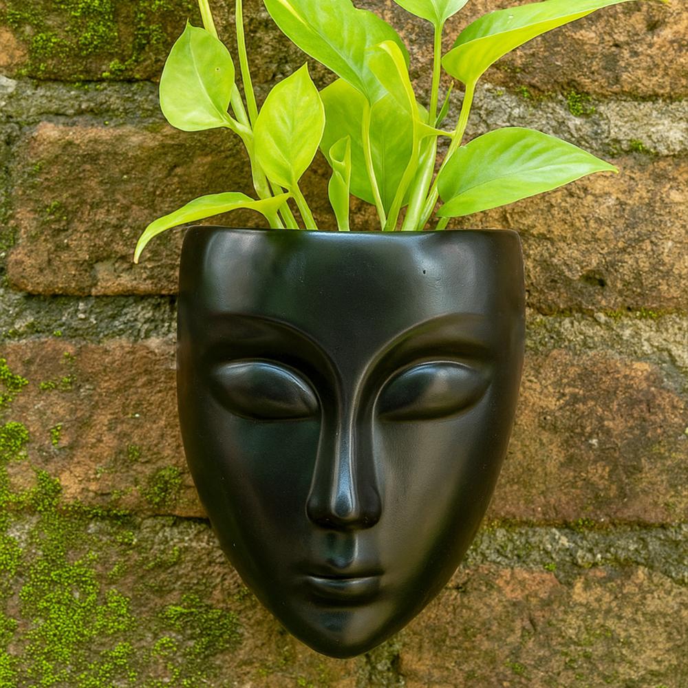 Ceramic Face Planter 3 - Color: Black