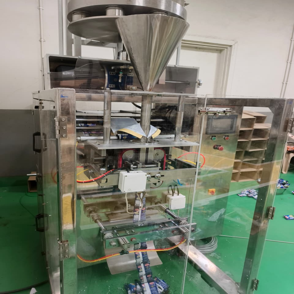 Pneumatic tea packaging Machine