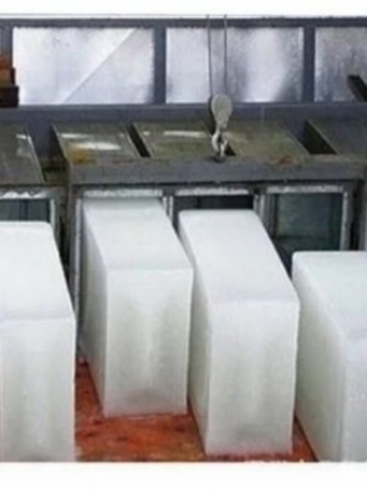 10 Ton Ice Plant - Color: -